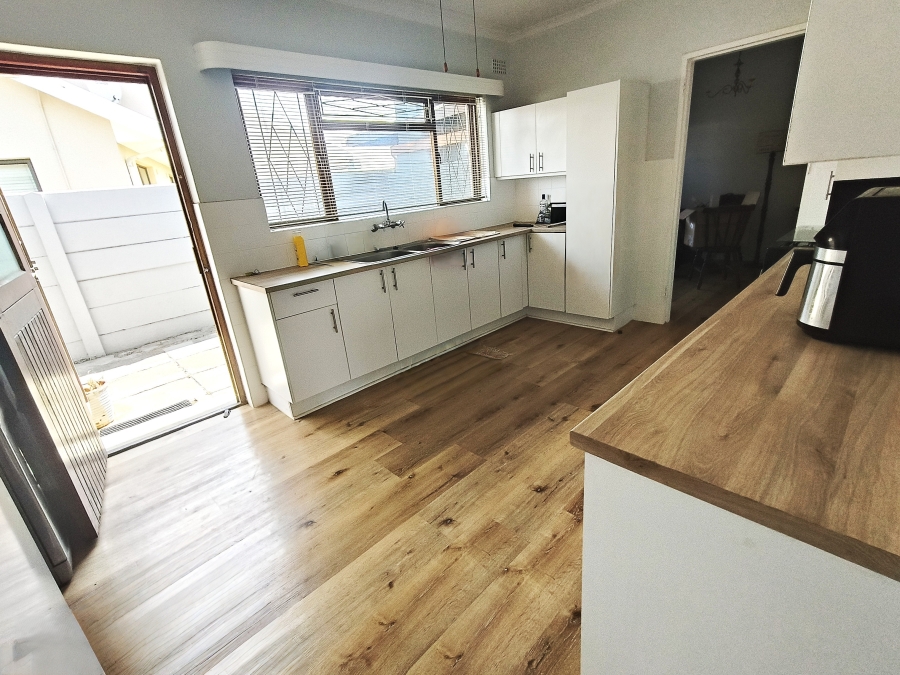 To Let 3 Bedroom Property for Rent in Strandvale Western Cape